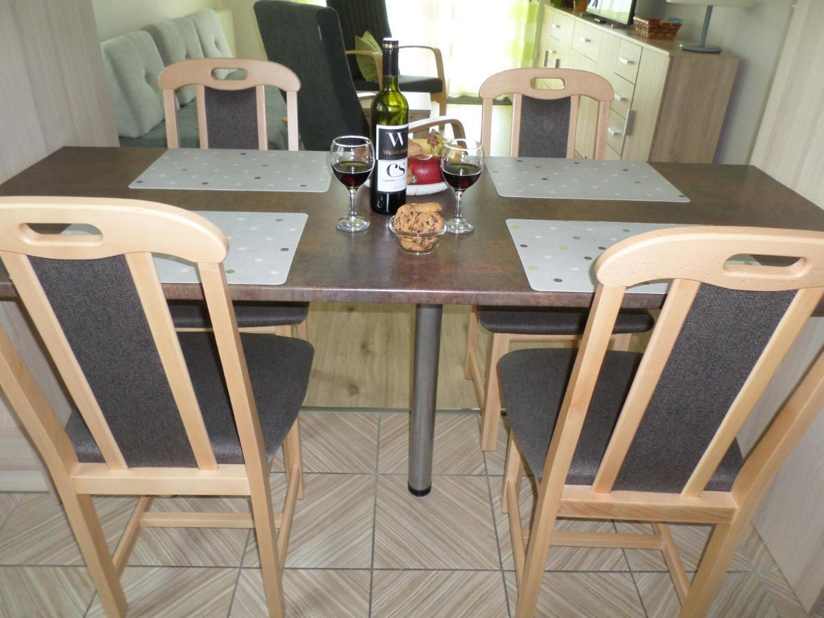 Lakoparki Apartman ヴェスプレーム エクステリア 写真