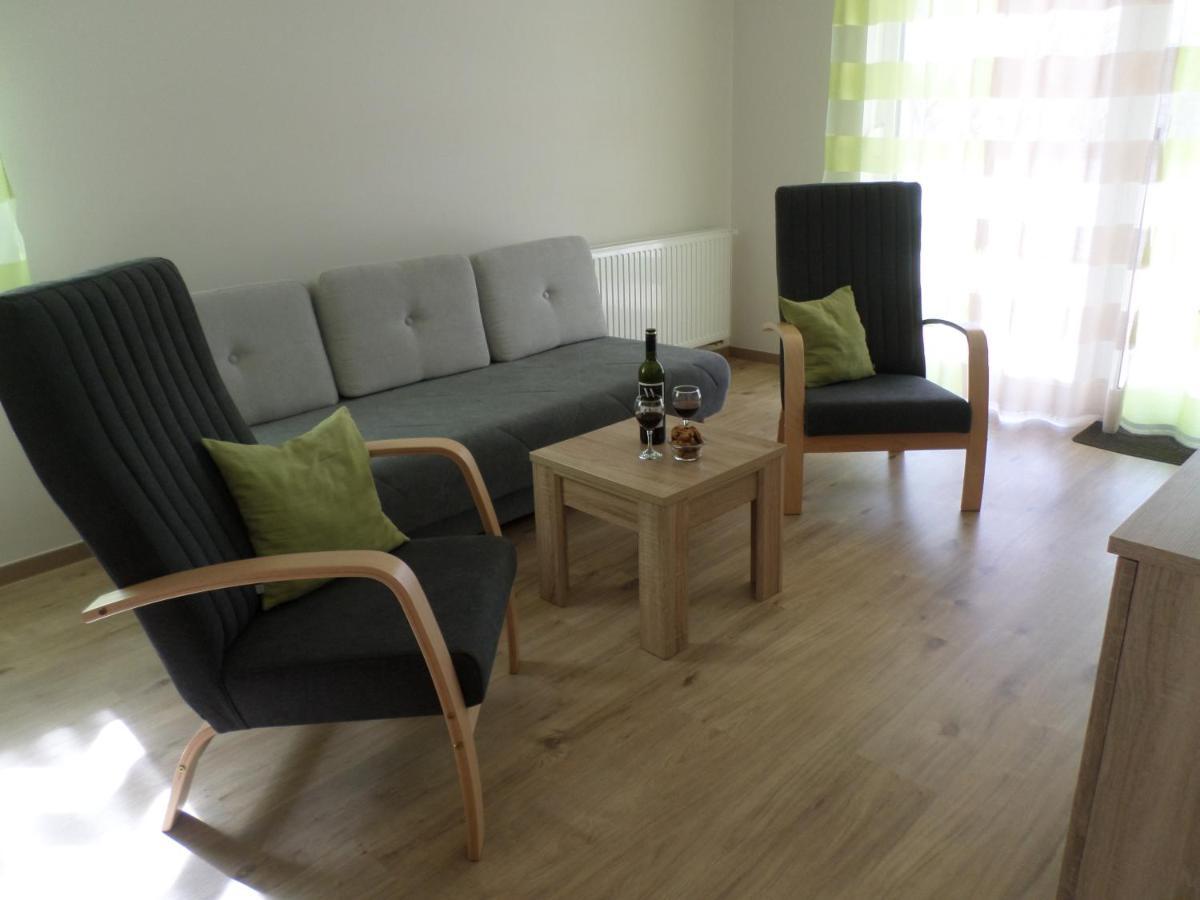 Lakoparki Apartman ヴェスプレーム エクステリア 写真