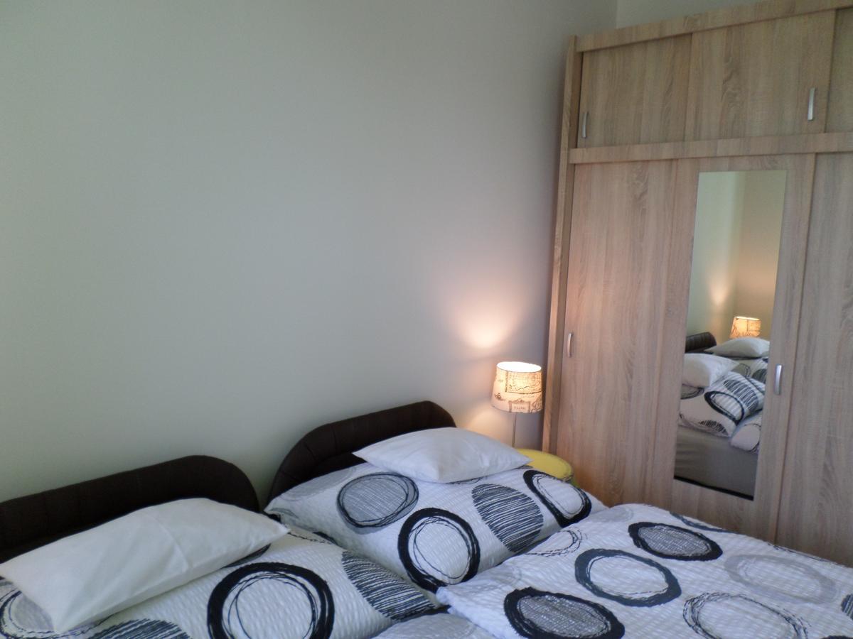 Lakoparki Apartman ヴェスプレーム エクステリア 写真